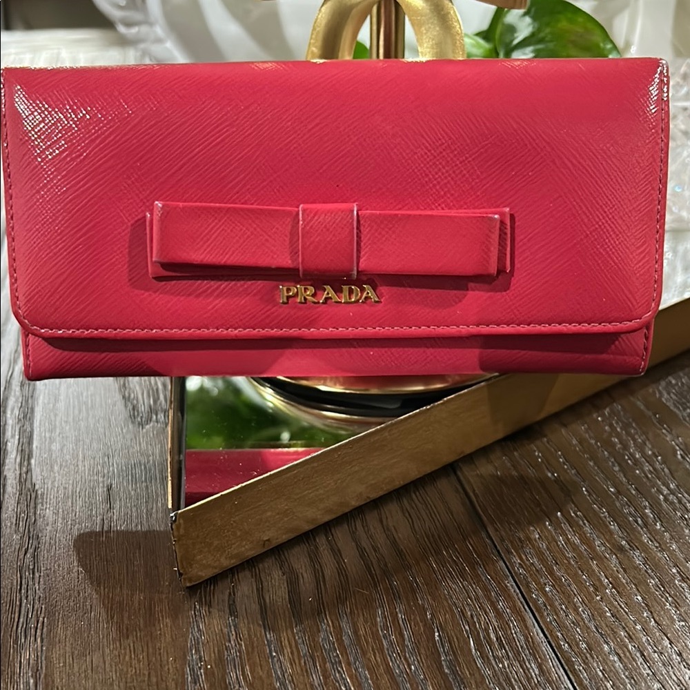 Prada w/COA Saffiano Vernice Fiocco Bow Wallet